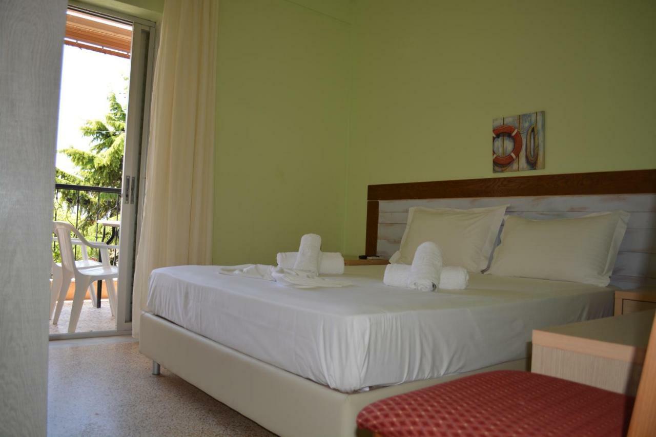 Apartments Dimitra Paralia Dionisiou Exterior foto